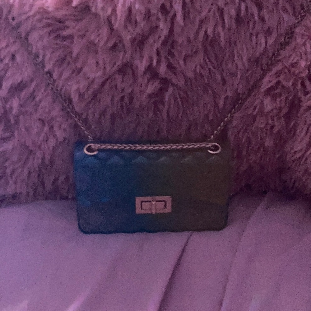 Cute crossbody chain purse turn lock from cititrends